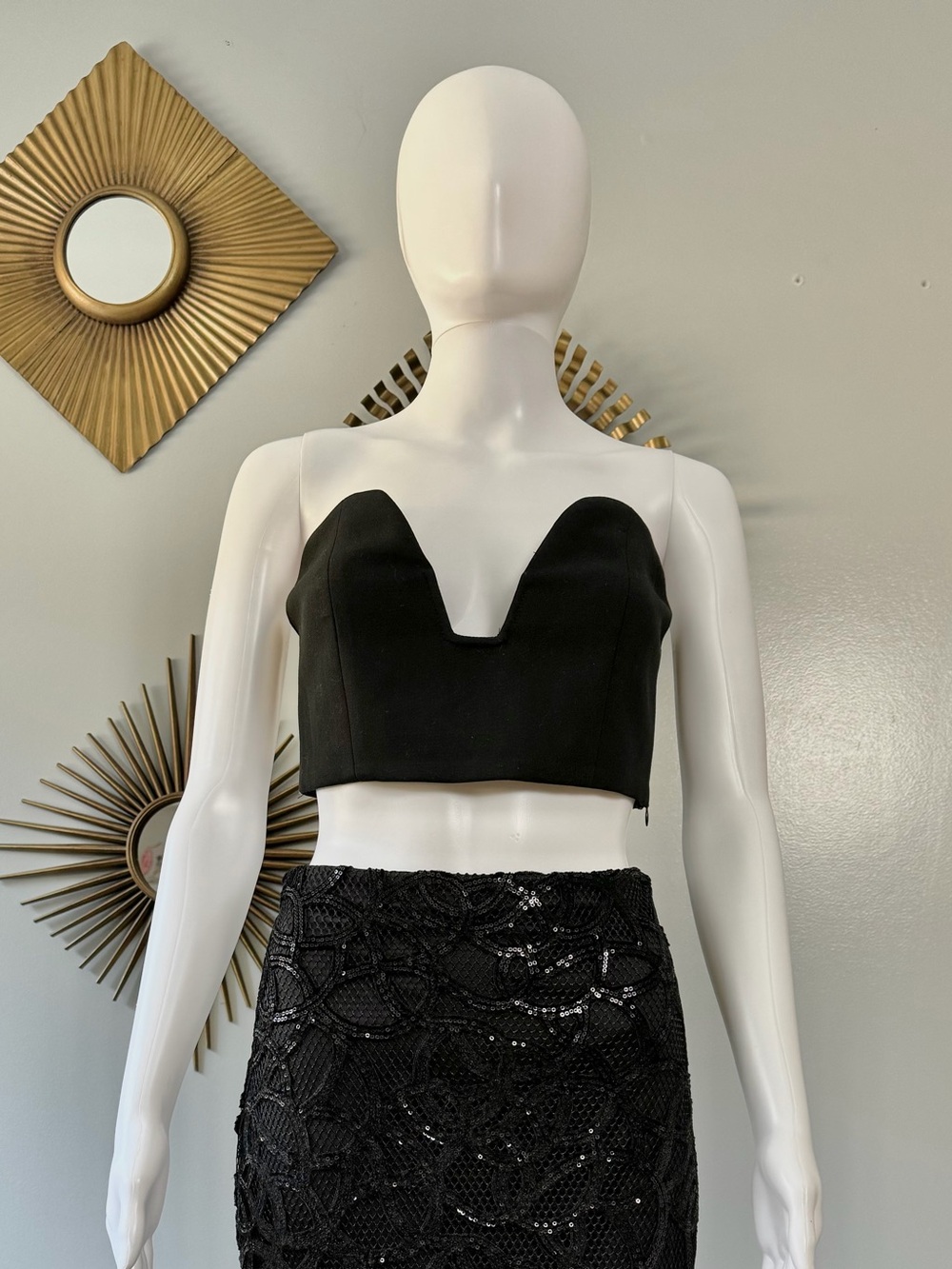 Zara Black Structured V-Neck Crop Top